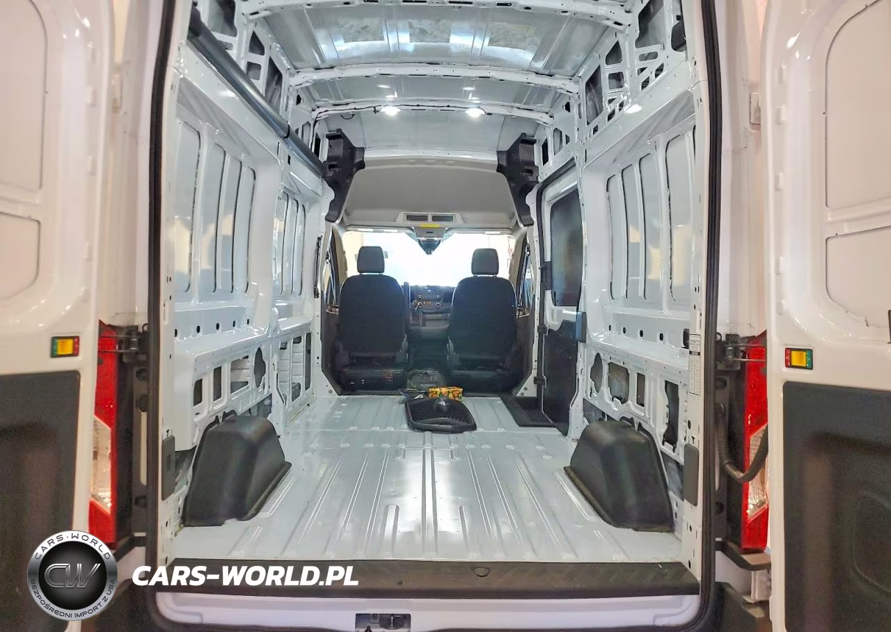 2025 Ford Transit 250 Van VIN:1FTBR1X86SKA92688 - 10