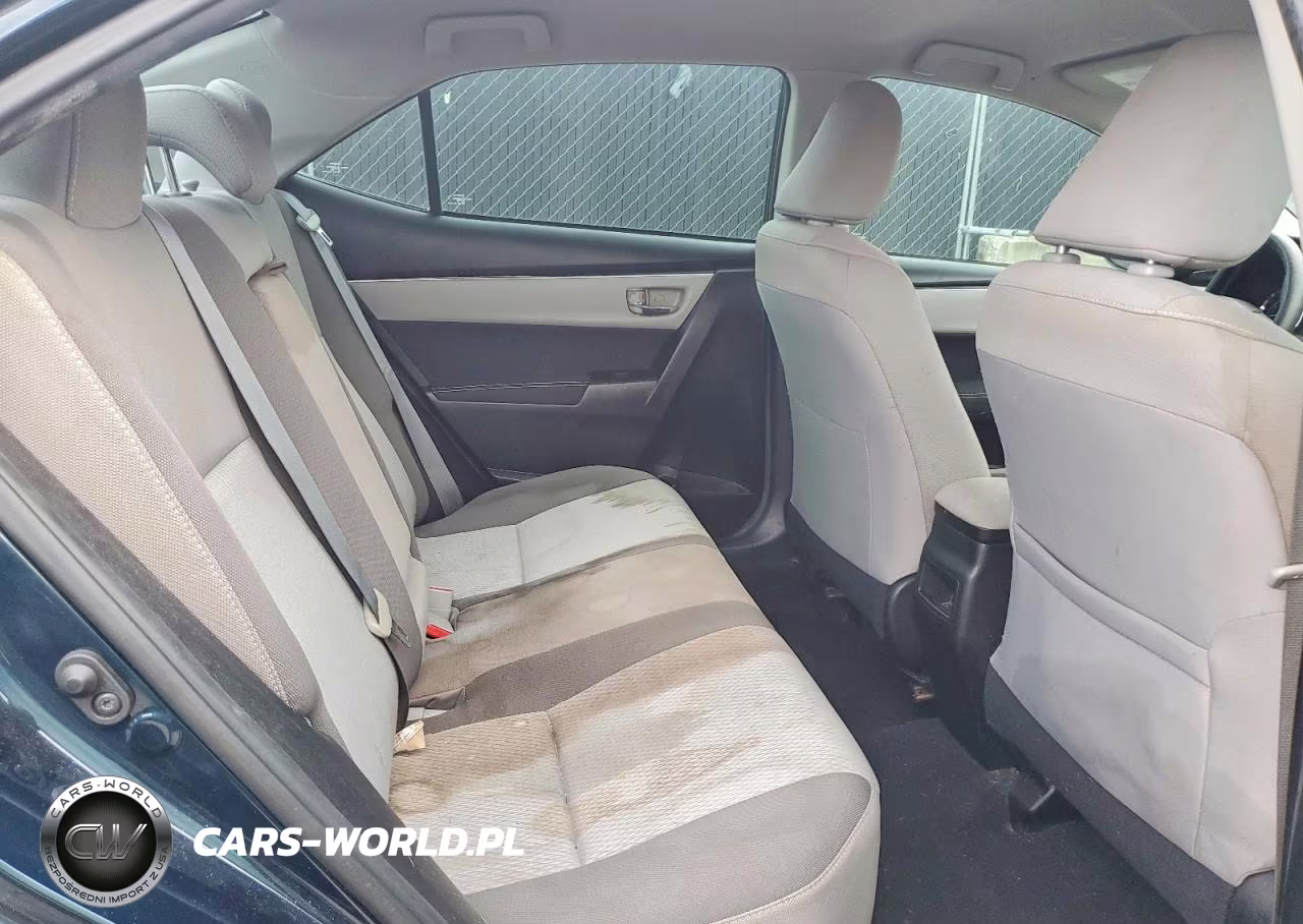 2018 Toyota Corolla Le VIN:5YFBURHE4JP851470 - 10