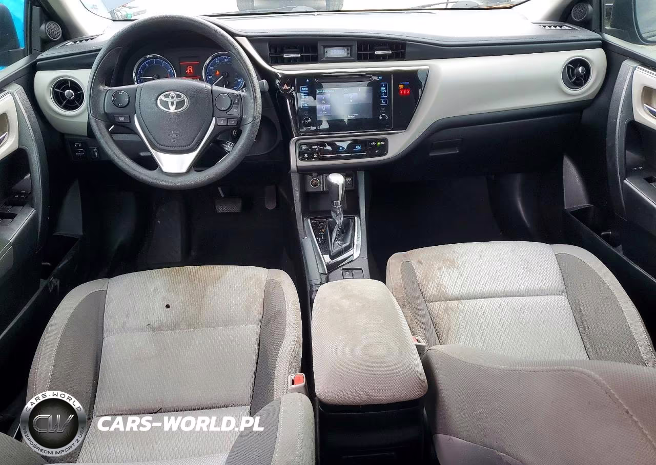 2018 Toyota Corolla Le VIN:5YFBURHE4JP851470 - 8