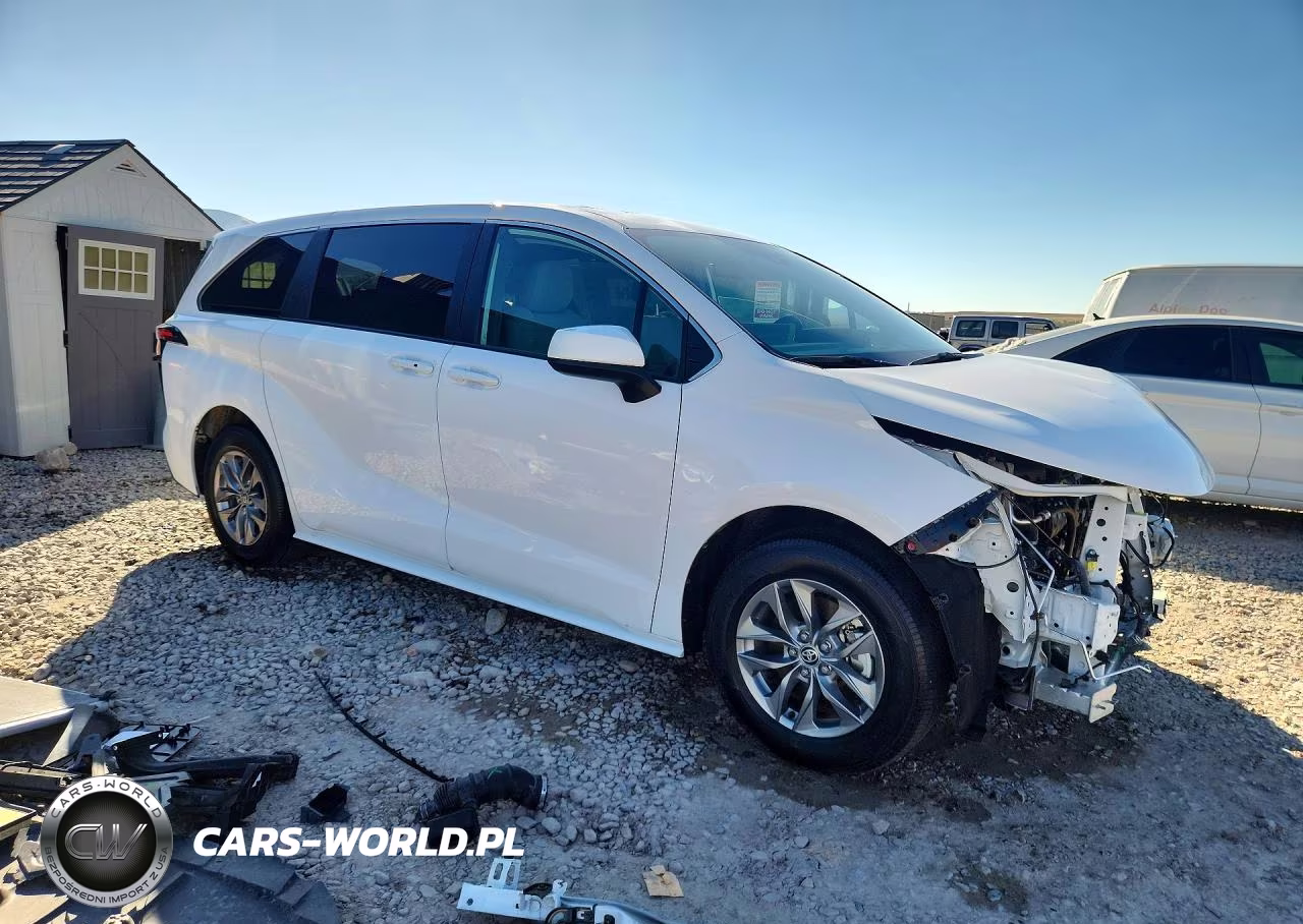 2026 Toyota Sienna Le VIN:5TDKRKEC1TS295463 - 4