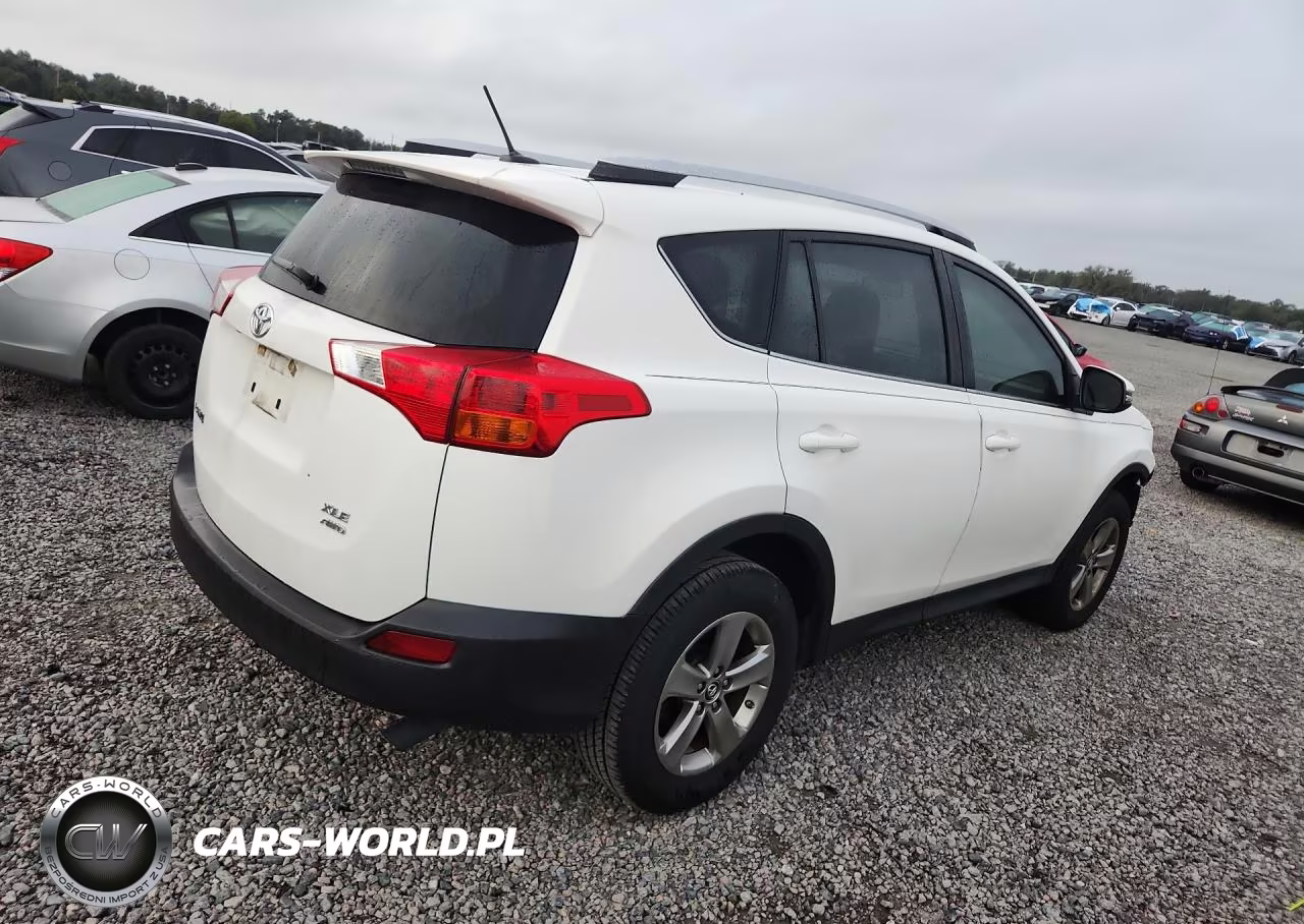 2015 Toyota Rav4 Xle VIN:JTMRFREV3FJ037433 - 3