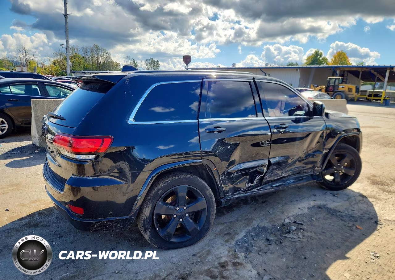 2015 Jeep Grand Cherokee Laredo VIN:1C4RJFAG5FC947951 - 3
