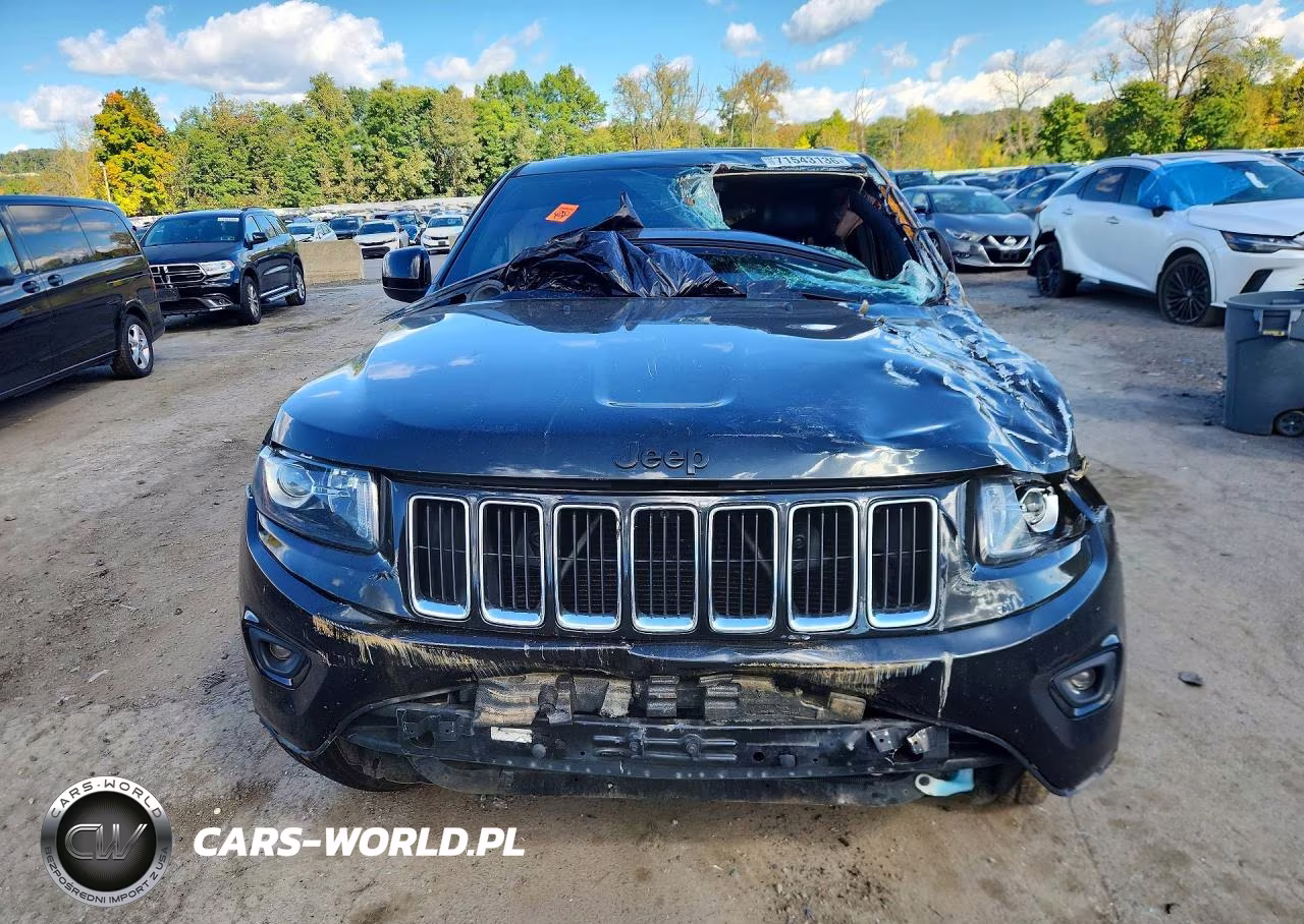 2015 Jeep Grand Cherokee Laredo VIN:1C4RJFAG5FC947951 - 5