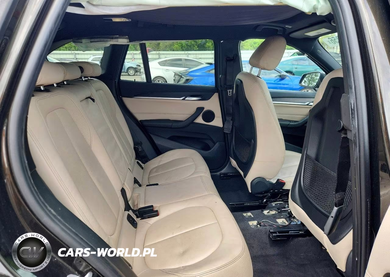 2017 BMW X1 xDrive28I VIN:WBXHT3C33H5F70600 - 11