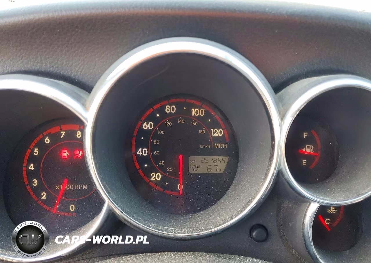 2005 Toyota Corolla Matrix Xr VIN:2T1KR32E85C463557 - 9