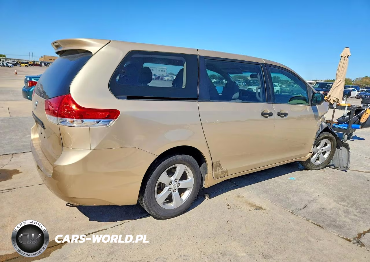 2011 Toyota Sienna Base 7-Passenger VIN:5TDKA3DC2BS002344 - 3