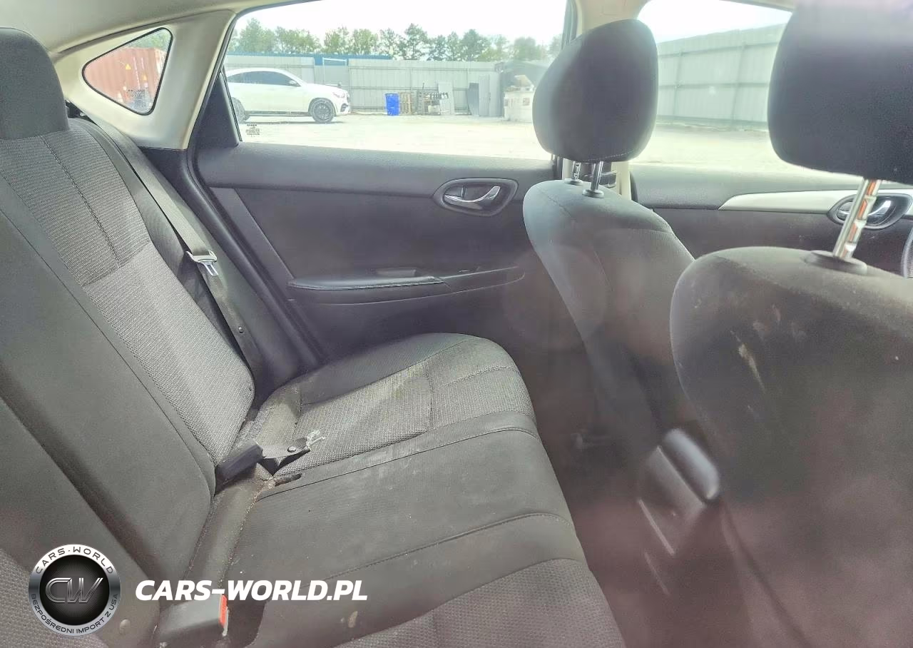 2018 Nissan Sentra S VIN:3N1AB7AP3JY230192 - 10