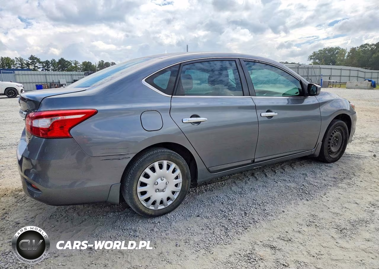 2018 Nissan Sentra S VIN:3N1AB7AP3JY230192 - 3