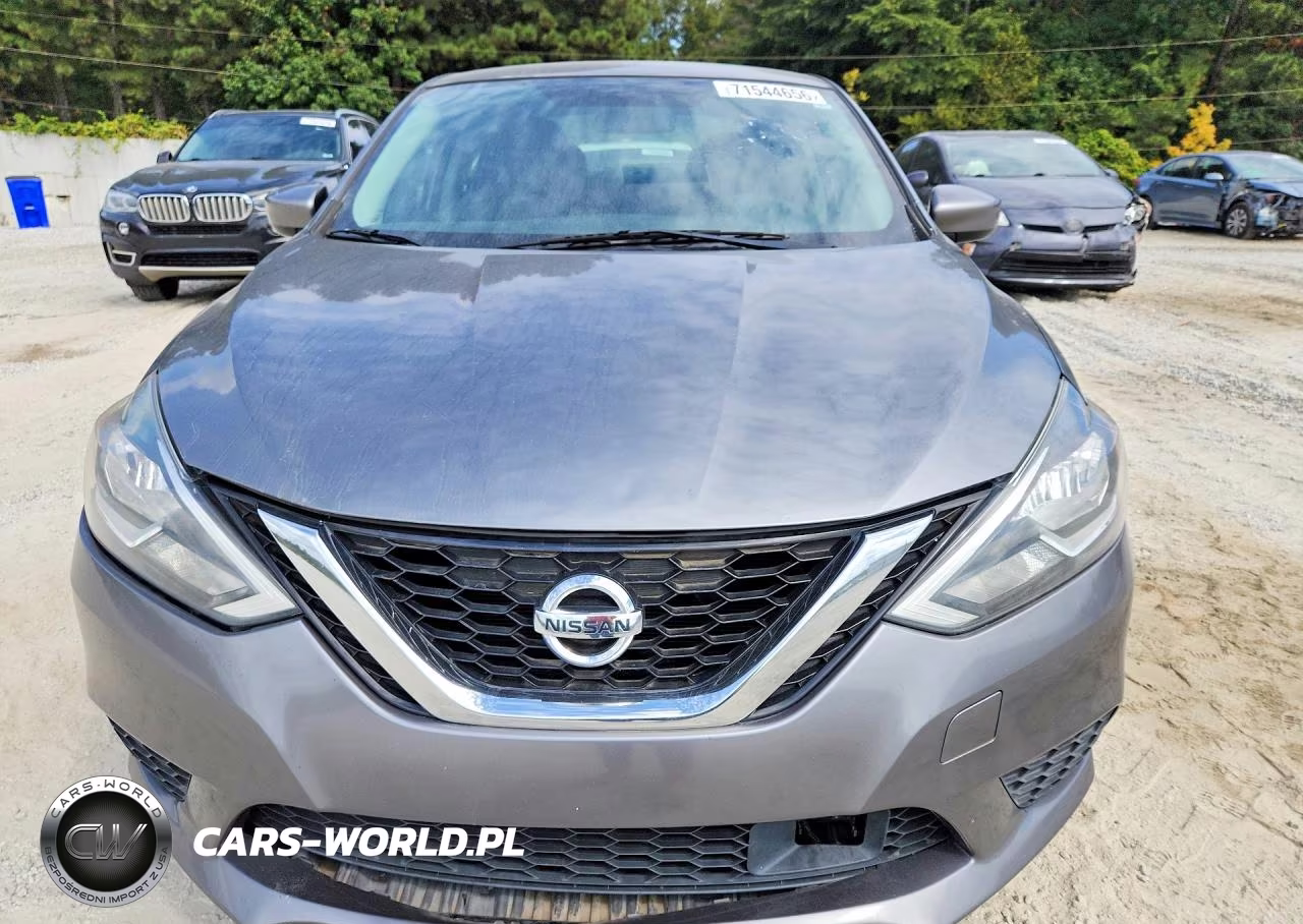2018 Nissan Sentra S VIN:3N1AB7AP3JY230192 - 5