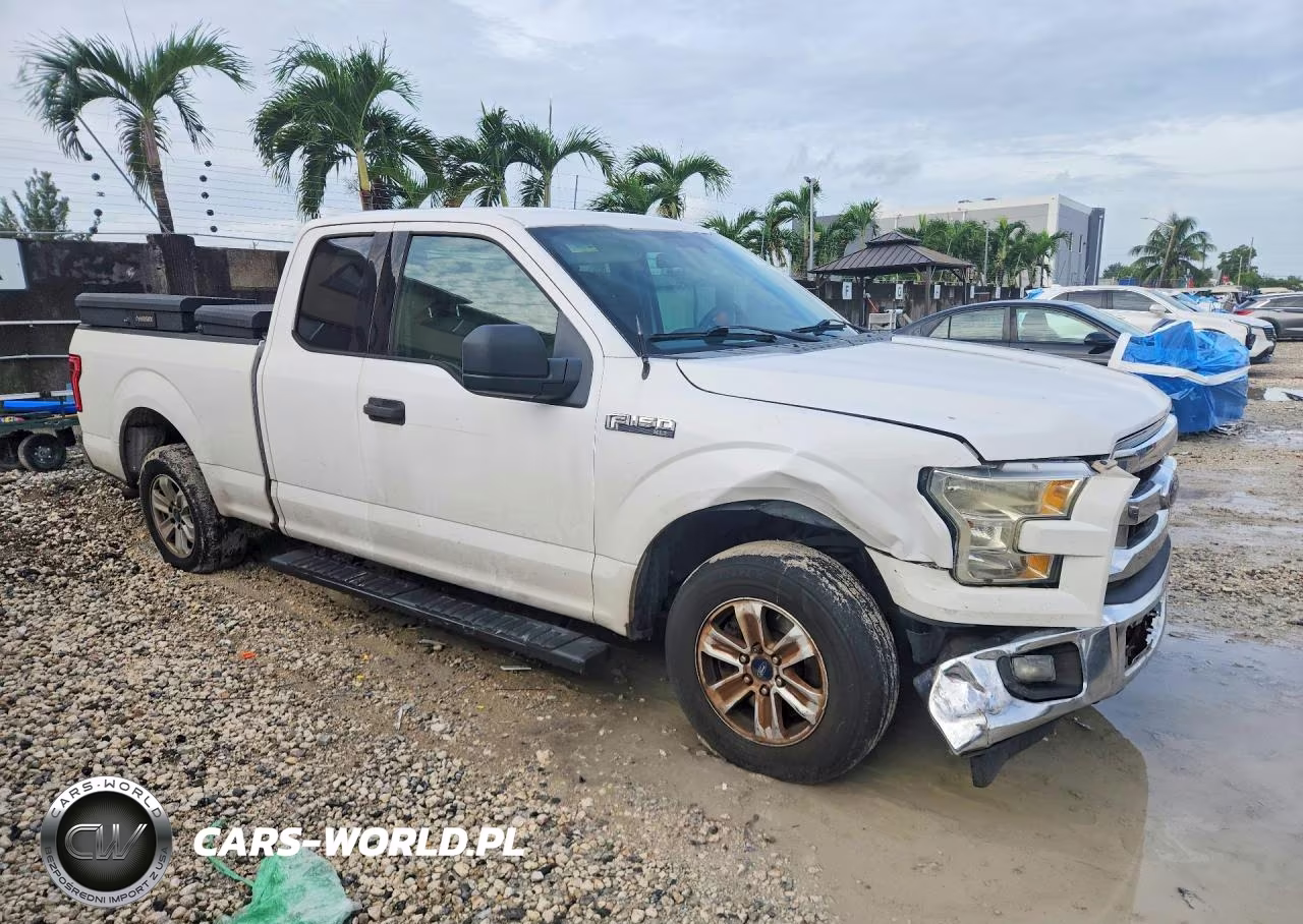 2017 Ford F150 Super Cab VIN:1FTEX1C83HKC28020 - 4