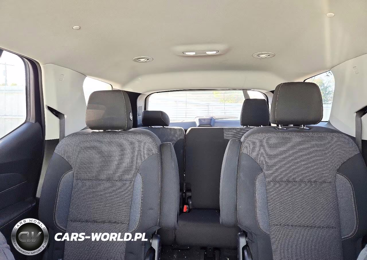 2018 Chevrolet Traverse Lt VIN:1GNEVGKW4JJ143215 - 10