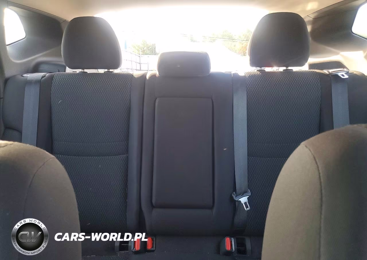 2020 Nissan Rogue Sport S VIN:JN1BJ1CW6LW368098 - 10