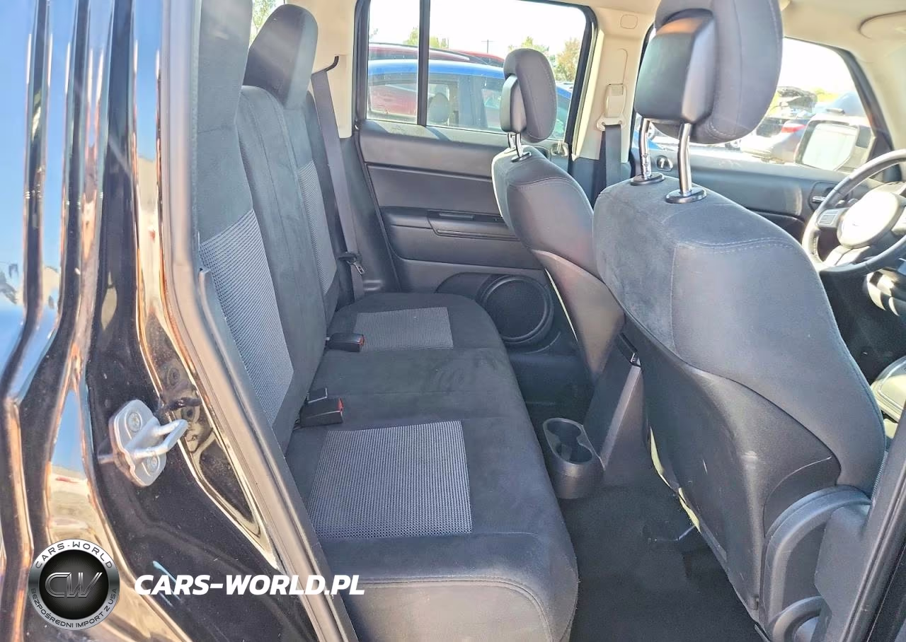 2012 Jeep Patriot Latitude VIN:1C4NJPFBXCD690275 - 11