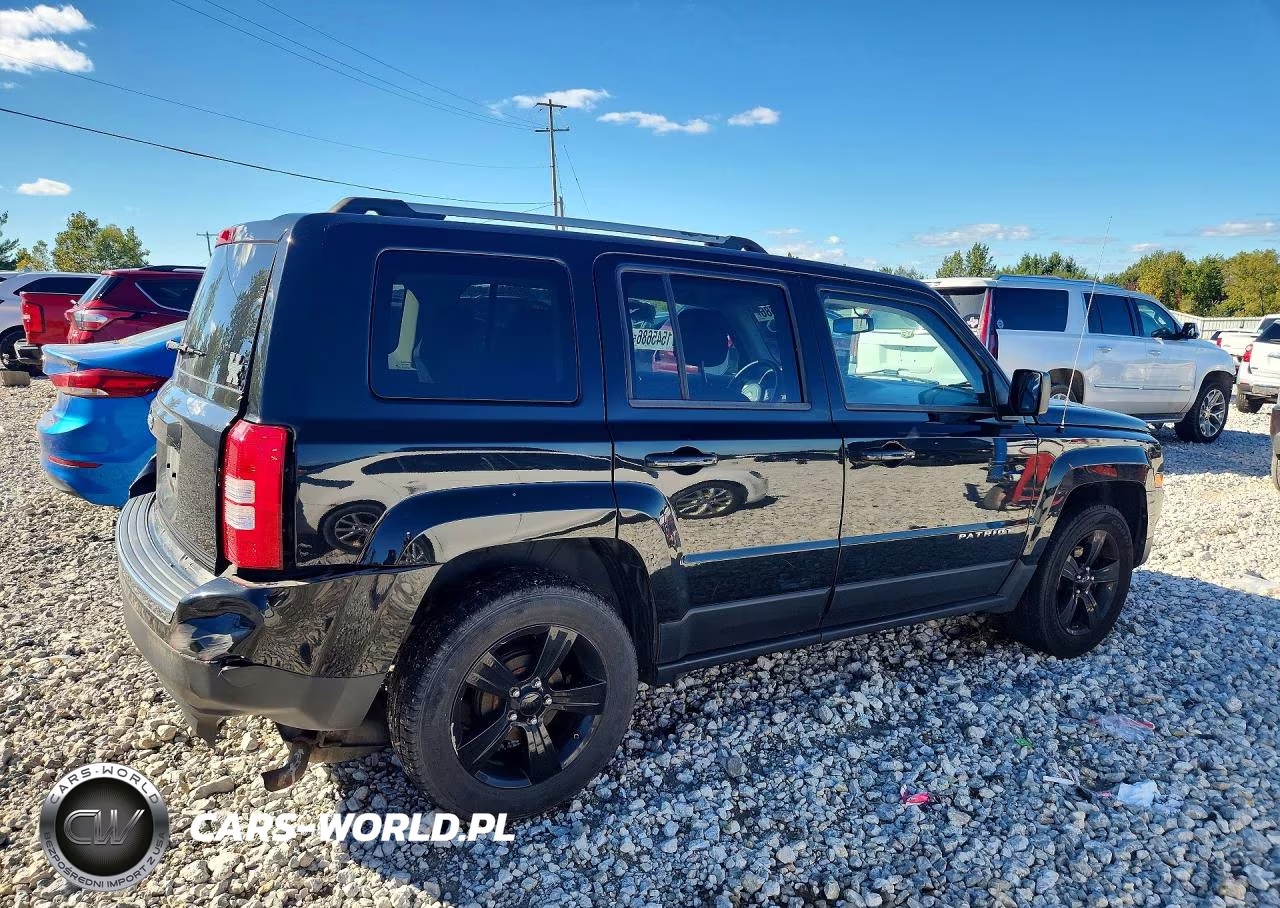 2012 Jeep Patriot Latitude VIN:1C4NJPFBXCD690275 - 3