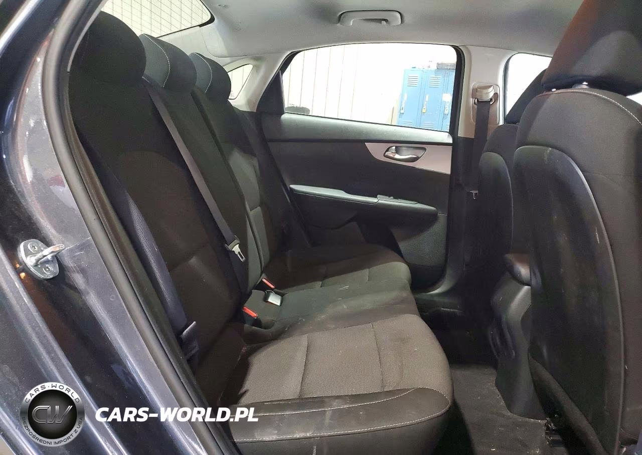 2022 Kia Forte Lxs VIN:3KPF24AD8NE471289 - 10