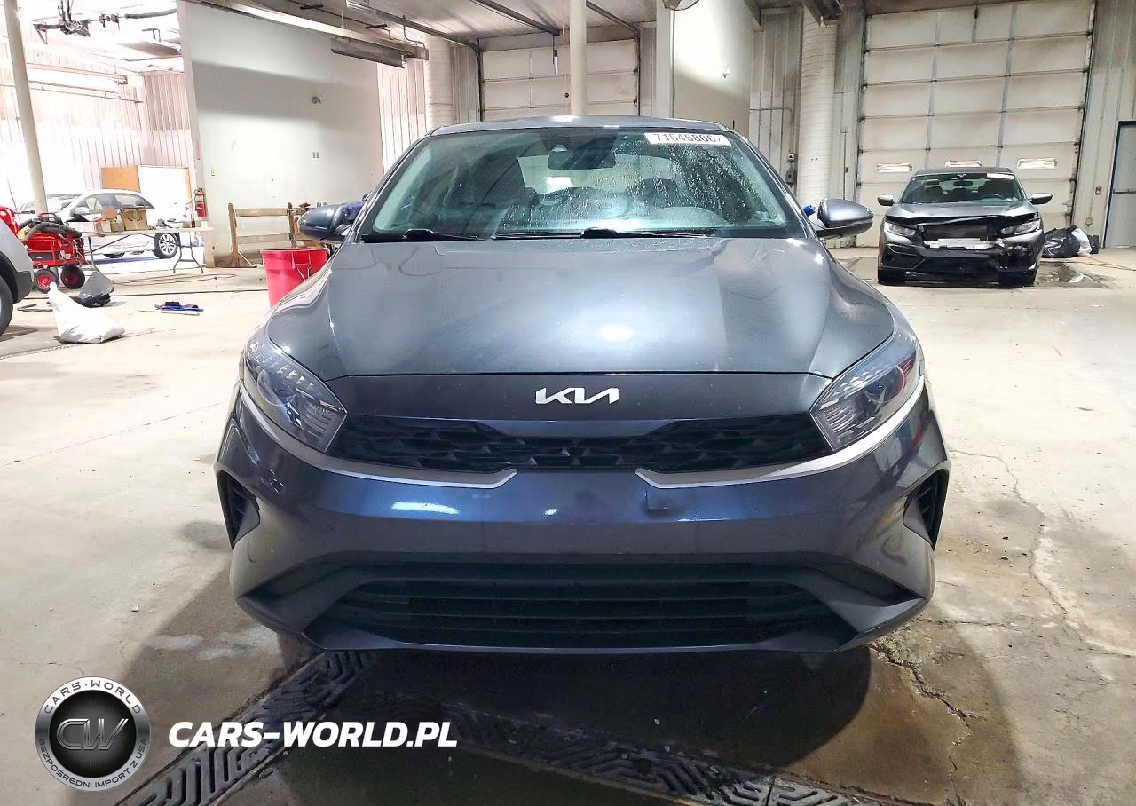 2022 Kia Forte Lxs VIN:3KPF24AD8NE471289 - 5