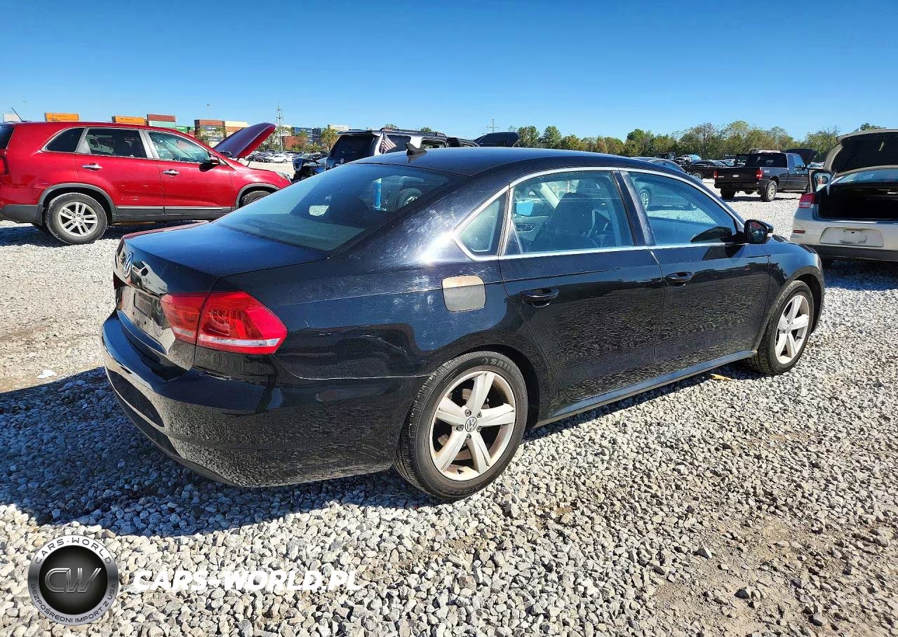 2013 Volkswagen Passat Se VIN:1VWBP7A38DC112150 - 3