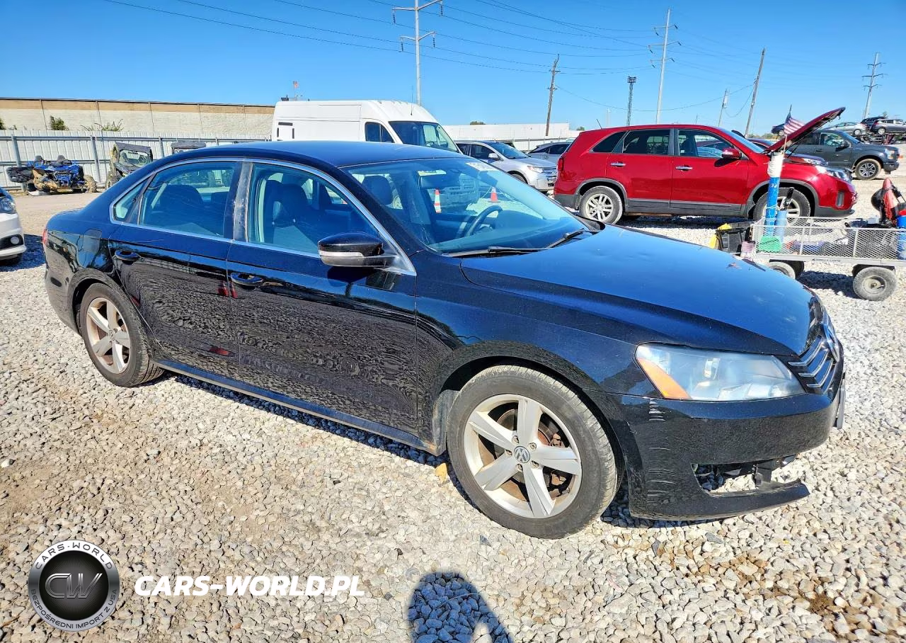 2013 Volkswagen Passat Se VIN:1VWBP7A38DC112150 - 4