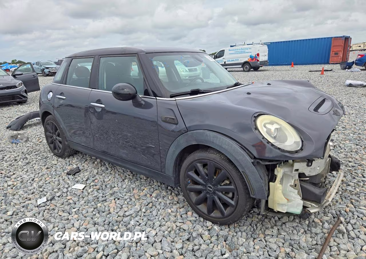 2017 Mini Cooper S VIN:WMWXU3C3XH2F49666 - 4