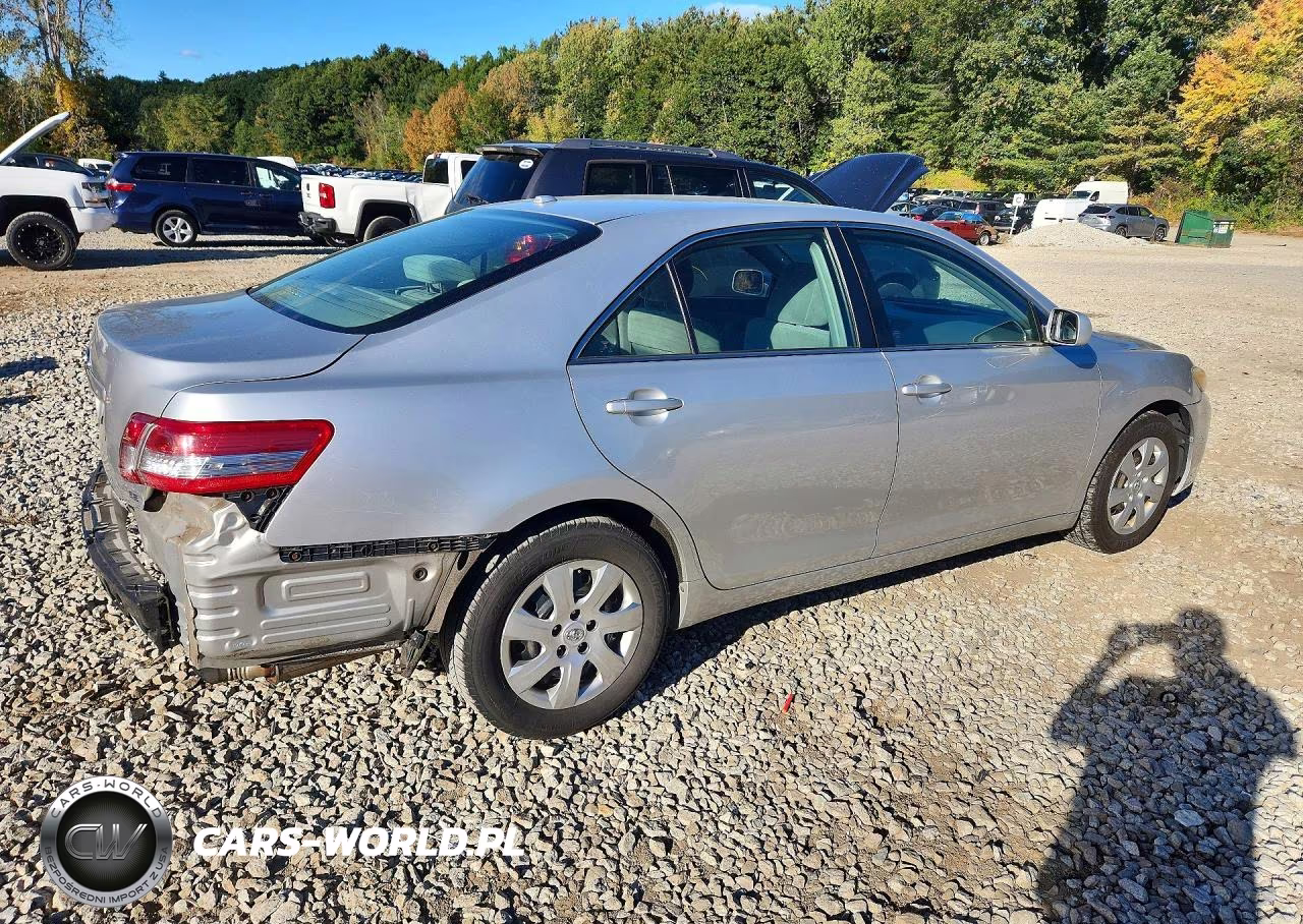 2010 Toyota Camry Le VIN:4T4BF3EK8AR074426 - 3