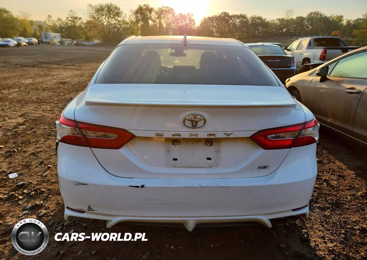 2020 Toyota Camry Se VIN:4T1G11AK3LU506755 - 6