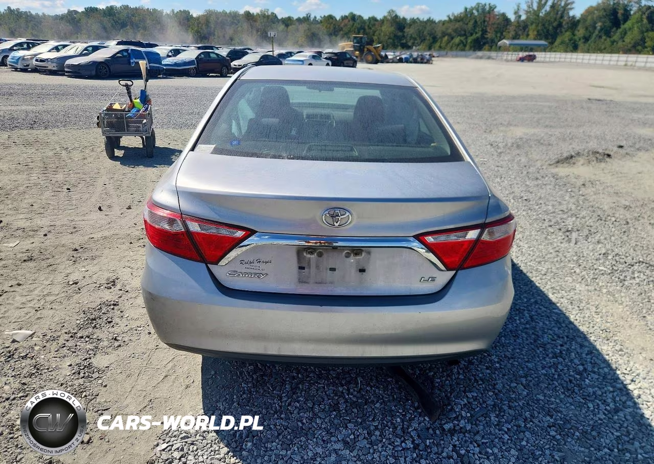 2017 Toyota Camry Le VIN:4T1BF1FK9HU318320 - 6