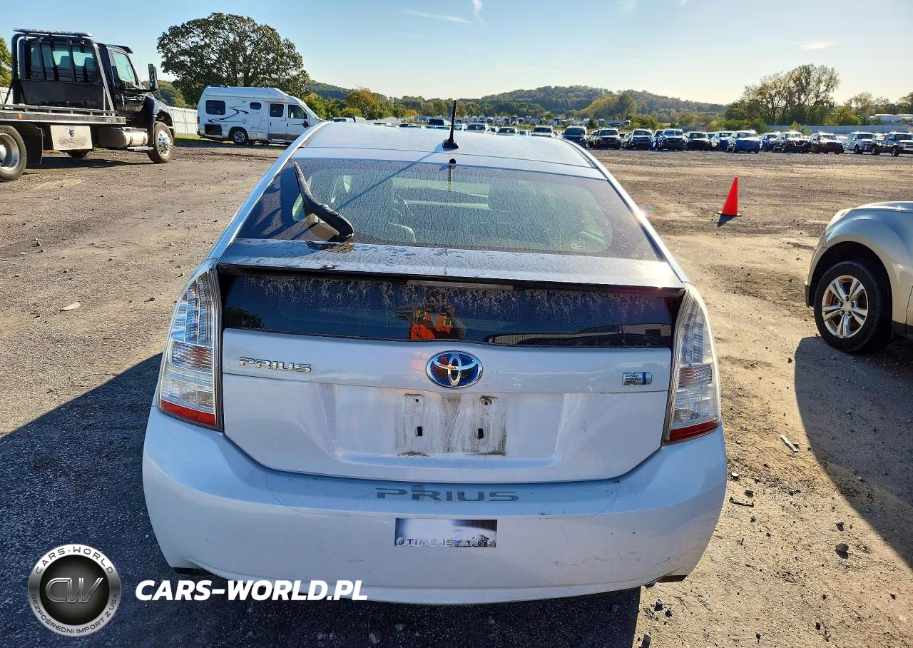 2011 Toyota Prius Four VIN:JTDKN3DU1B0320522 - 6