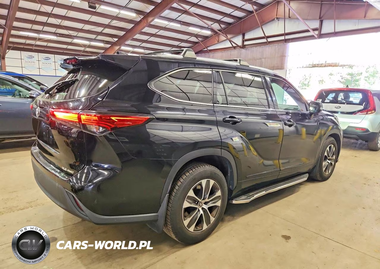 2021 Toyota Highlander Xle VIN:5TDGZRBH2MS118954 - 3