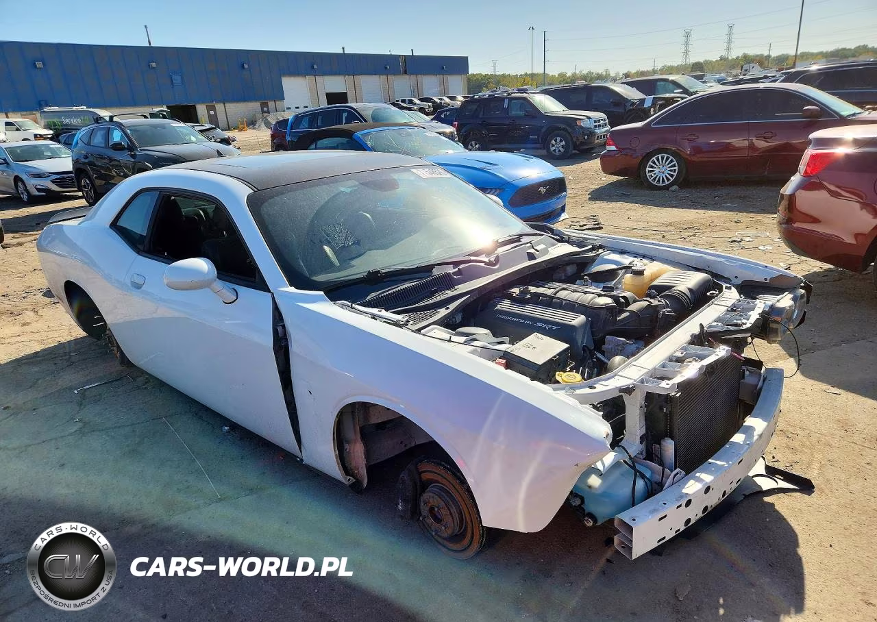 2015 Dodge Challenger R-T Scat Pack VIN:2C3CDZFJ8FH910347 - 4
