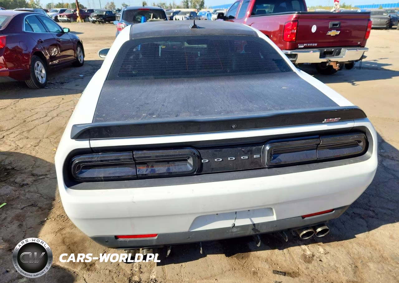 2015 Dodge Challenger R-T Scat Pack VIN:2C3CDZFJ8FH910347 - 6