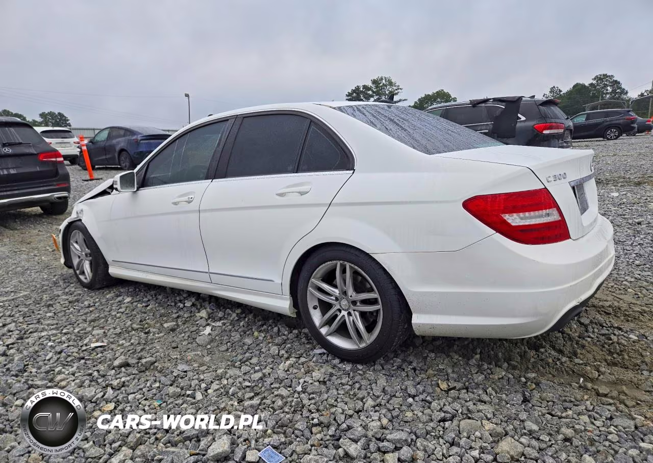 2013 Mercedes-Benz C 300 4Matic VIN:WDDGF8AB6DR244061 - 2