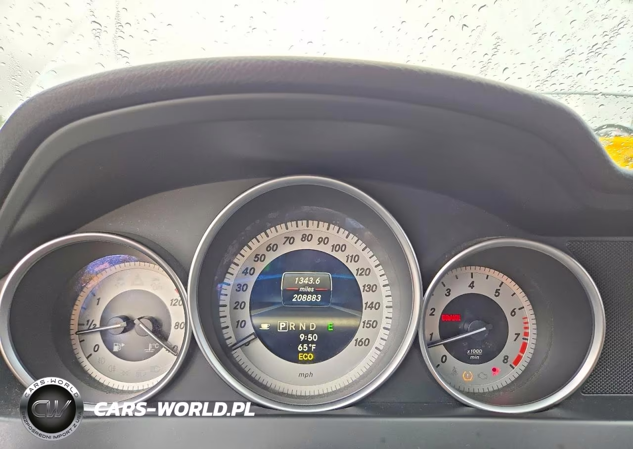 2013 Mercedes-Benz C 300 4Matic VIN:WDDGF8AB6DR244061 - 9