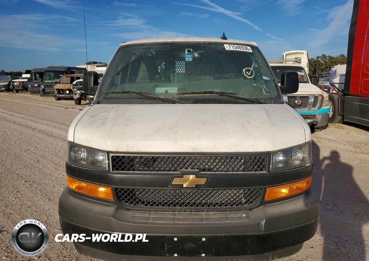2025 Chevrolet Express 2500 Cargo Delivery Van VIN:1GCWGBFPXS1278049 - 5