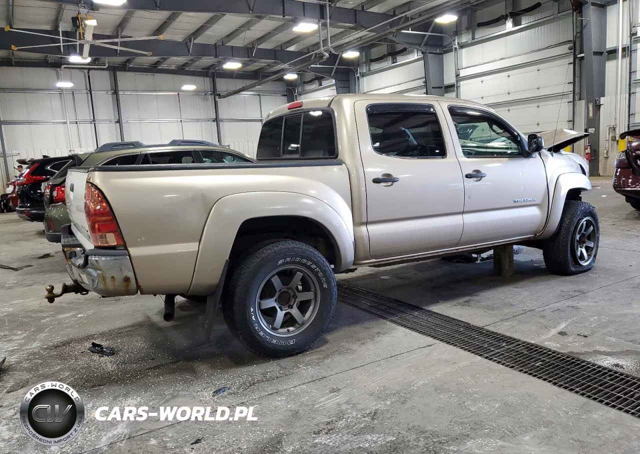 2007 Toyota Tacoma Double Cab VIN:5TELU42NX7Z386387 - 3