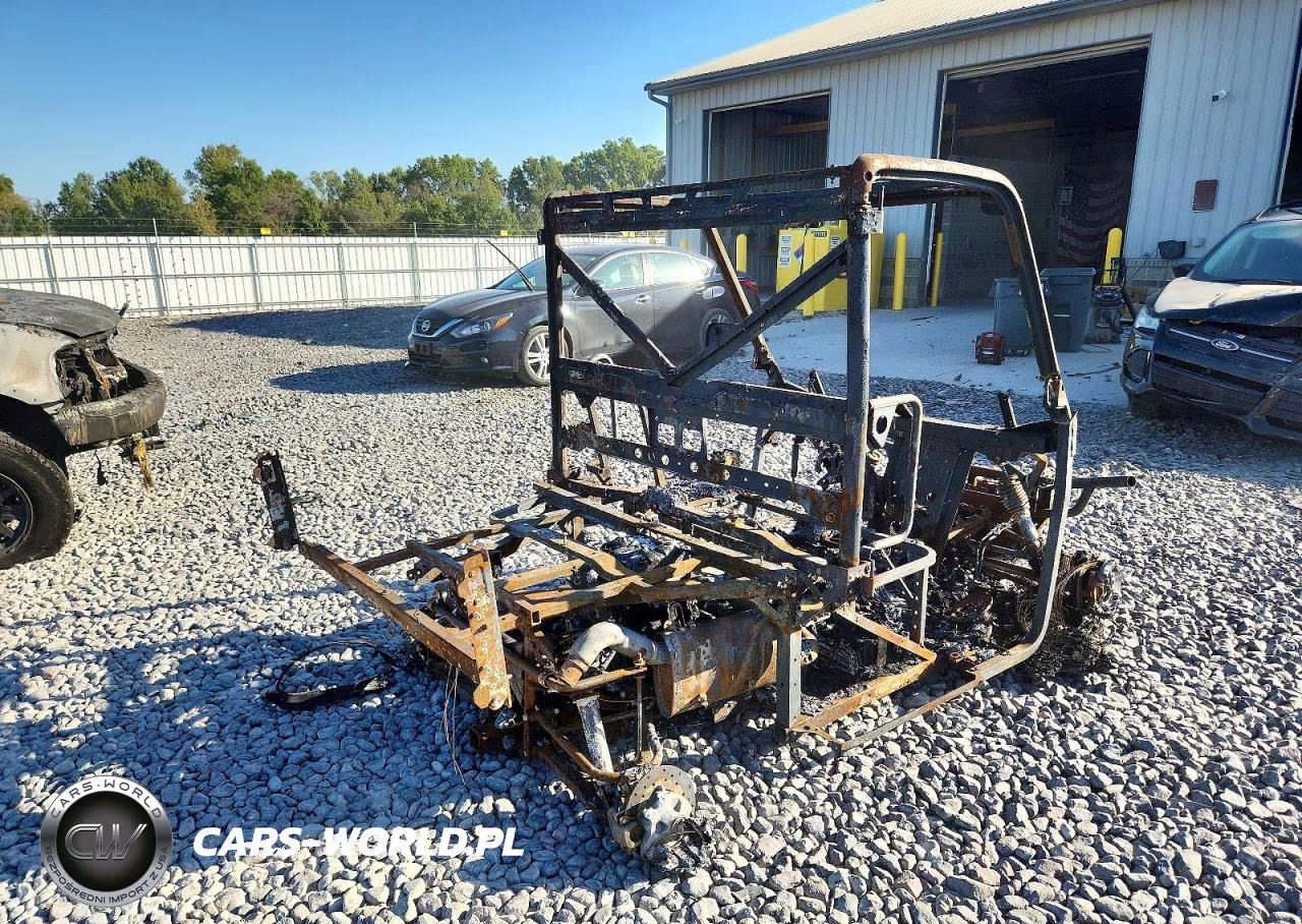 2017 Polaris Ranger Utility Vehicle VIN:4XARTE872H8028528 - 4