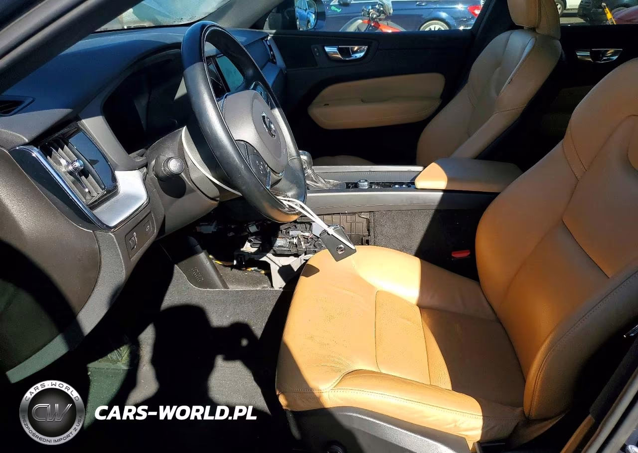 2020 Volvo Xc60 T5 Momentum VIN:YV4102RK8L1598337 - 7
