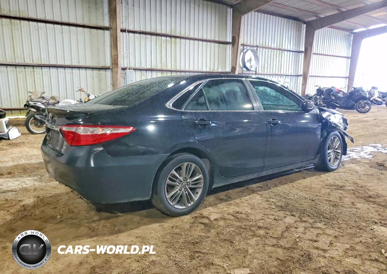 2016 Toyota Camry Se VIN:4T1BF1FK6GU154426 - 3