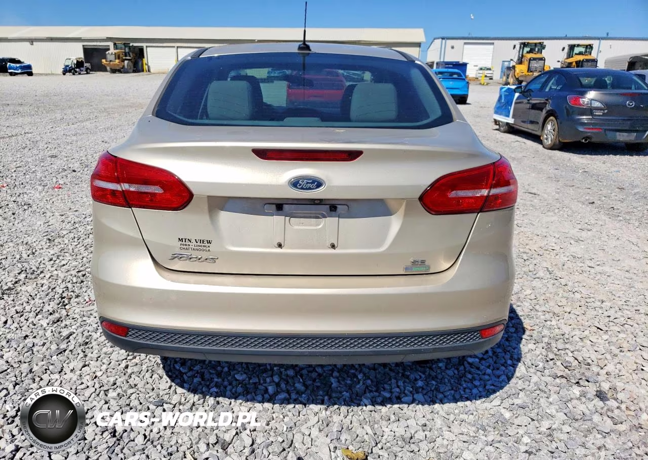 2017 Ford Focus Se VIN:1FADP3FEXHL266076 - 6