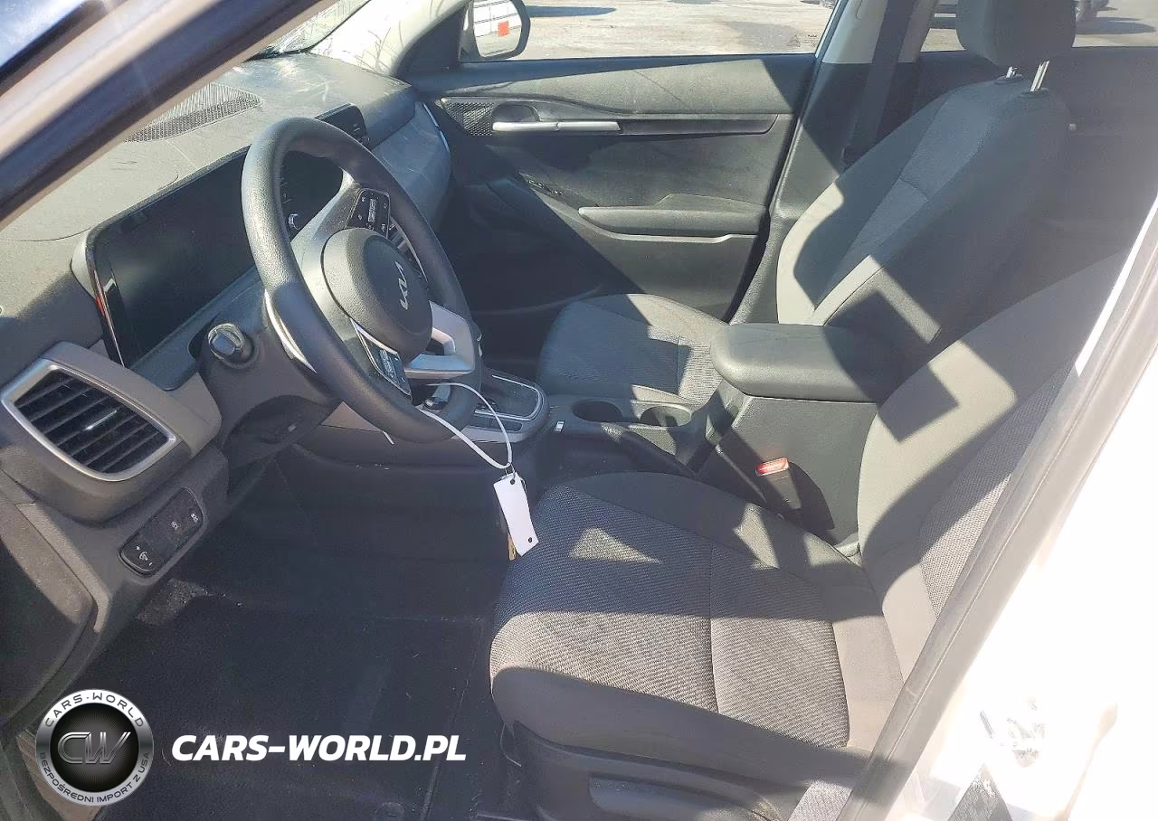 2026 Kia Seltos Lx VIN:KNDEPCAA1T7915946 - 7