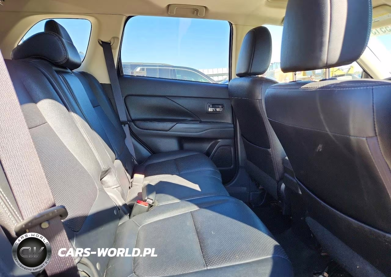 2016 Mitsubishi Outlander Se VIN:JA4AD3A35GZ056051 - 11