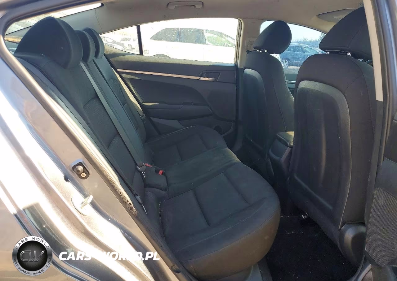 2019 Hyundai Elantra VIN:KMHD74LF8KU824792 - 10