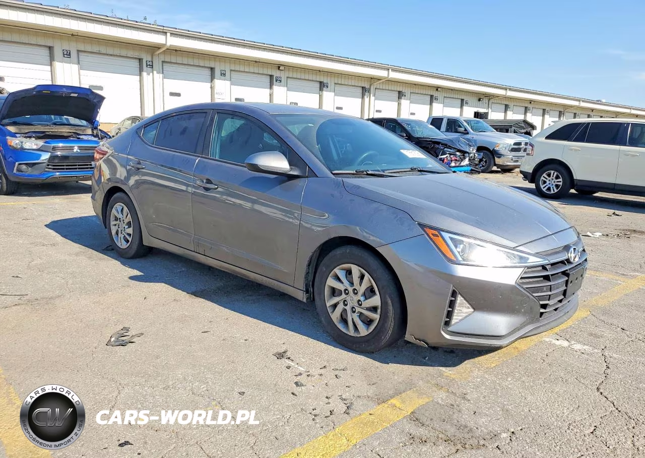 2019 Hyundai Elantra VIN:KMHD74LF8KU824792 - 4