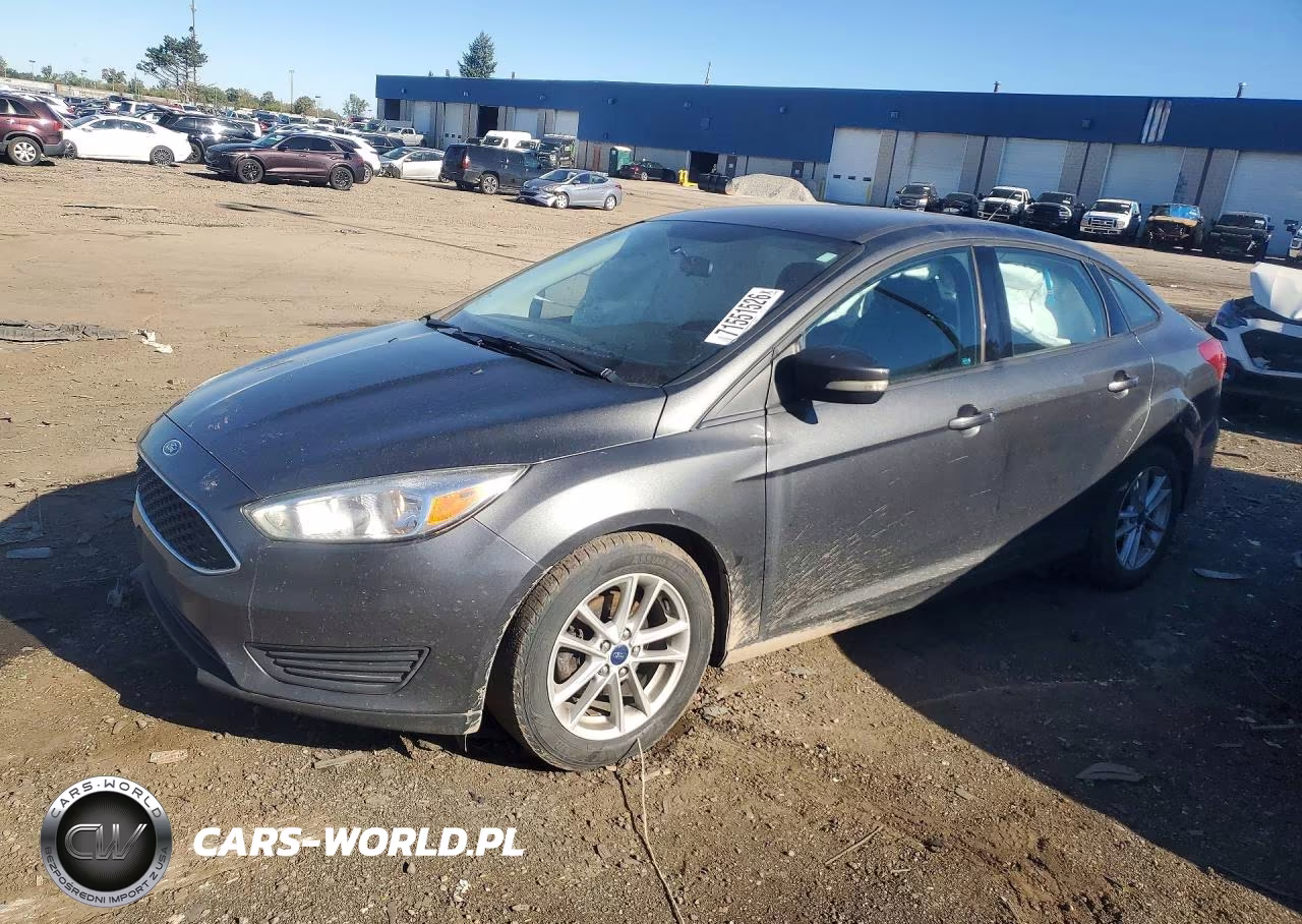 2016 Ford Focus Se VIN:1FADP3F22GL394574 - 1