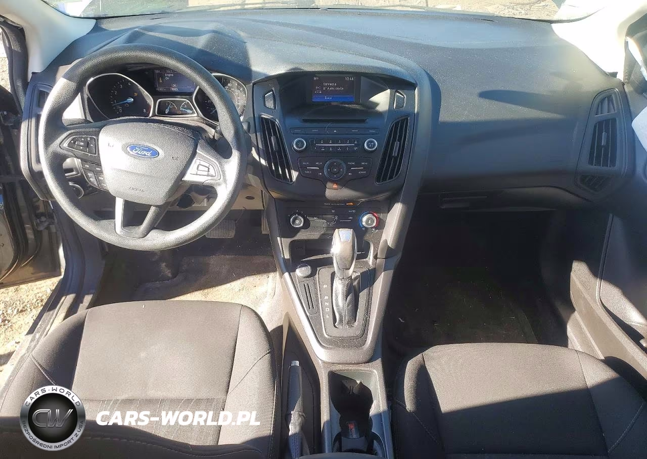2016 Ford Focus Se VIN:1FADP3F22GL394574 - 8