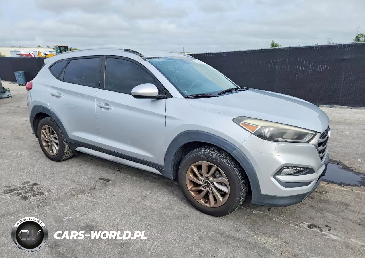 2018 Hyundai Tucson Sel VIN:KM8J3CA42JU698213 - 4