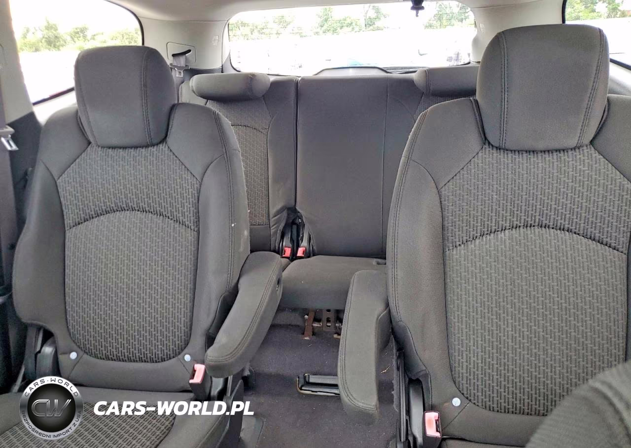 2010 Chevrolet Traverse Lt VIN:1GNLRGED9AS129908 - 10