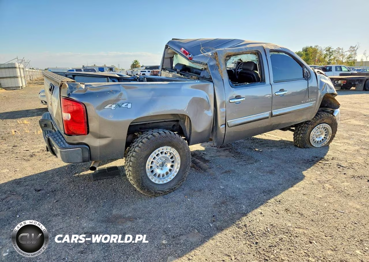 2013 Chevrolet Silverado K1500 Lt VIN:3GCPKSE7XDG126846 - 3