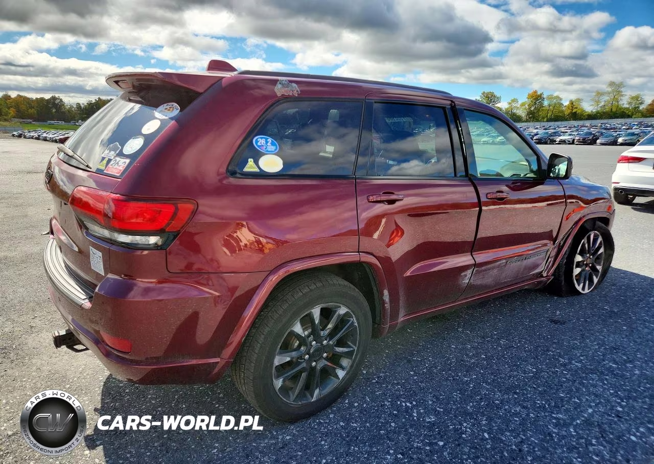 2018 Jeep Grand Cherokee Laredo VIN:1C4RJFAG7JC420180 - 3