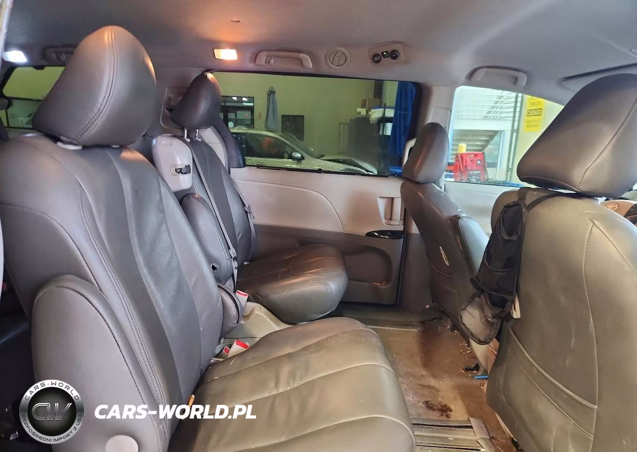 2011 Toyota Sienna Le VIN:5TDKK3DC8BS033143 - 11