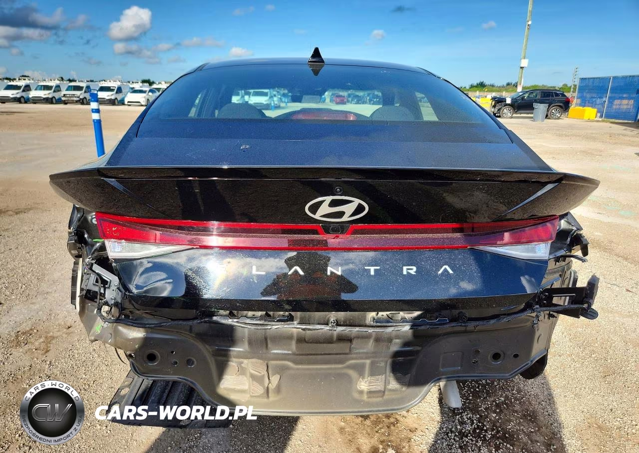 2026 Hyundai Elantra Sel Sport VIN:KMHLM4DG4TU223859 - 6
